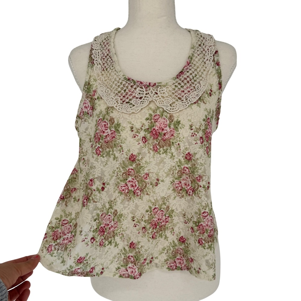 Forever 21 Floral Lace Tank Top M Crochet Collar Cottagecore Coquette Pink Cream